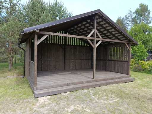 4x6 m-es fa kerti pavilon — Tágas kerti pavilon padlóval és kétszintes tetővel