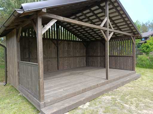 4x6 m-es fa kerti pavilon — Tágas kerti pavilon padlóval és kétszintes tetővel