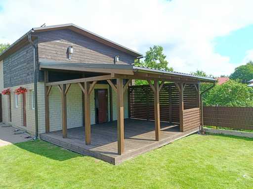Sötétbarna, házhoz csatlakozó fa veranda fedett tetővel – 4,8×6 m - garden gazebo pergola